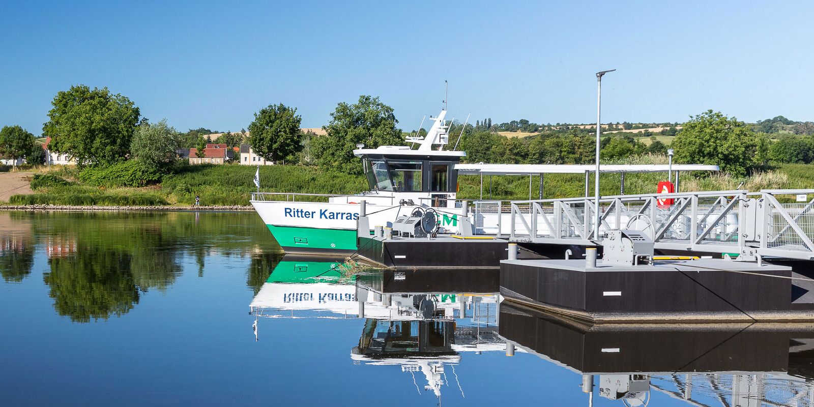E-Fähre Ritter Karras am Anleger Coswig-Kötitz | Foto Gabriele Hanke